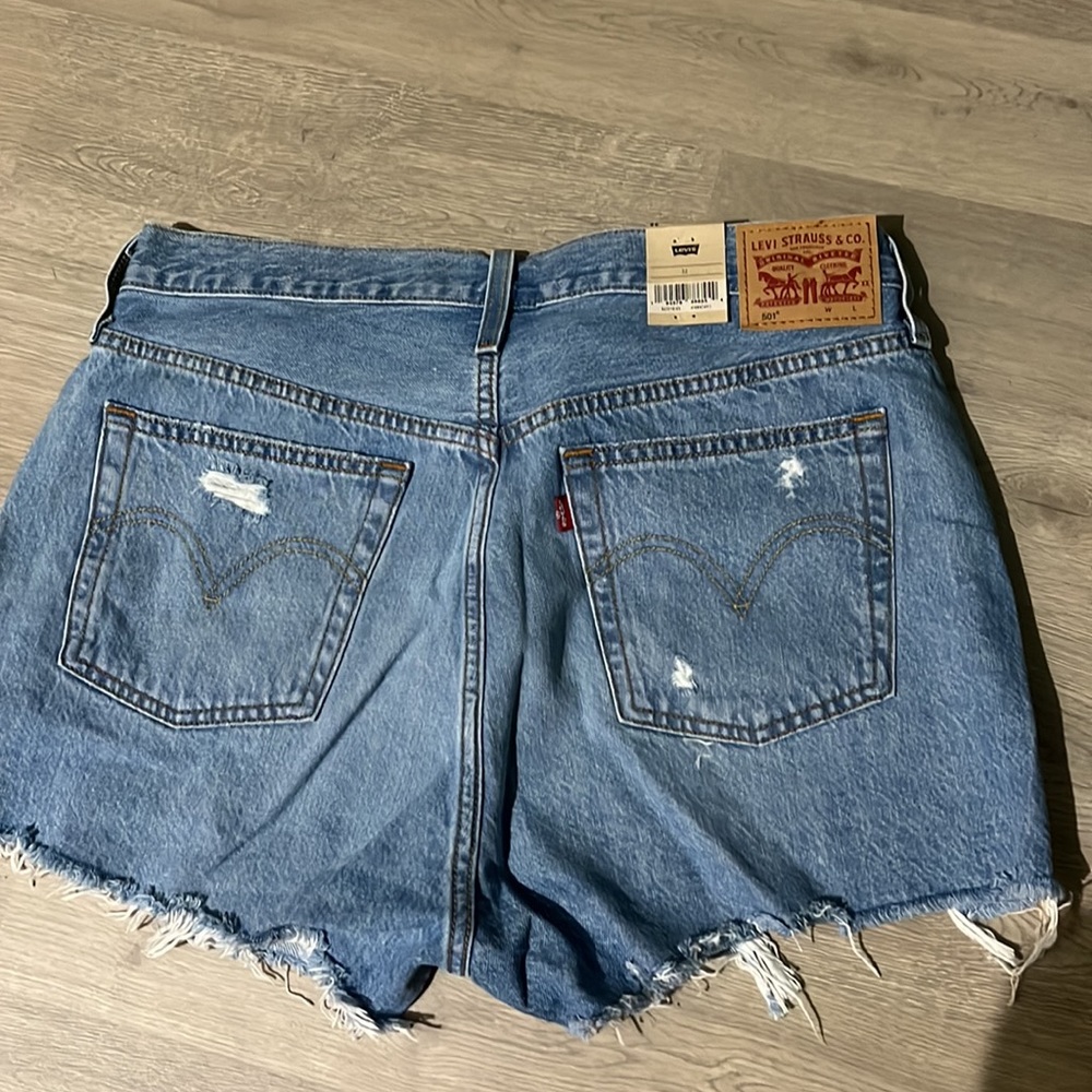 NWT!☎️🥀🎁⛽️❤️‍🔥Levi’s 501 high rise women’s shorts - Picture 5 of 6